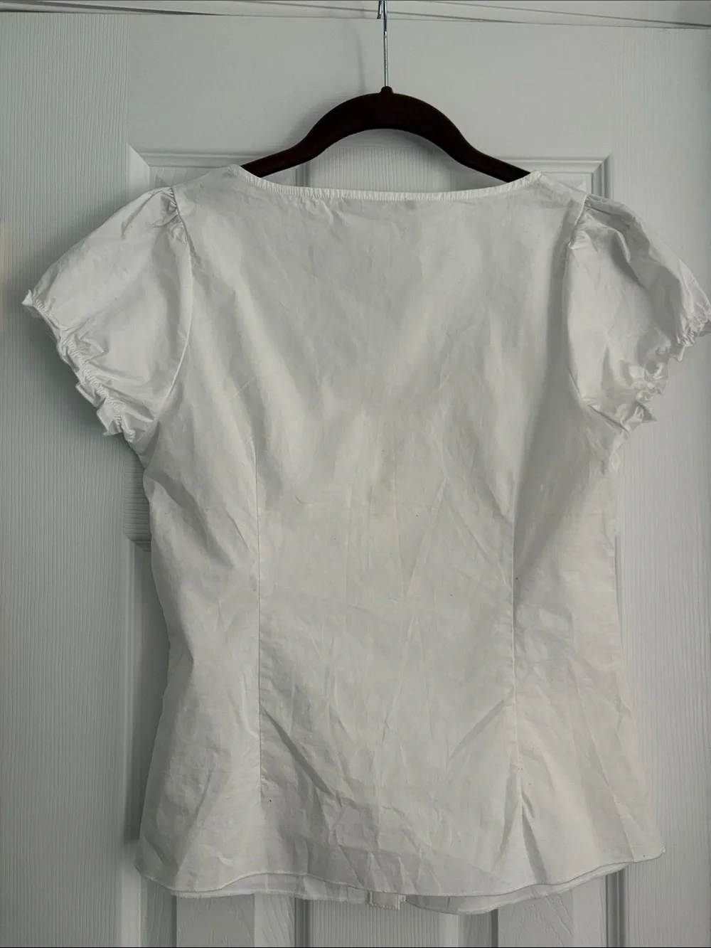 Brandy Melville White Button-Front Square Neck Puff Sleeve Top - Picture 3 of 3